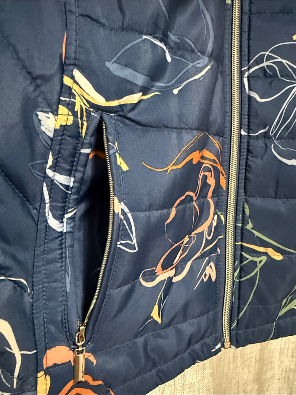 Christopher & Banks Women's Blue Floral Quilted Puffer Vest - Picture 5 of 10